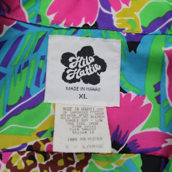 Vintage Hawaiian Shirt - Abstract Floral Pattern by Hilo Hattie - Men's XL - Picture 9 of 9